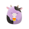 Squishmallows Fioletowa krowa z zamkniętymi oczami trzymająca cukierka Alexie, 20 cm