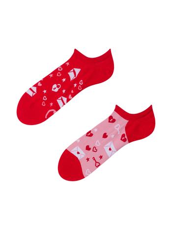 Wesołe skarpetki do sneakersów Miłosne litery